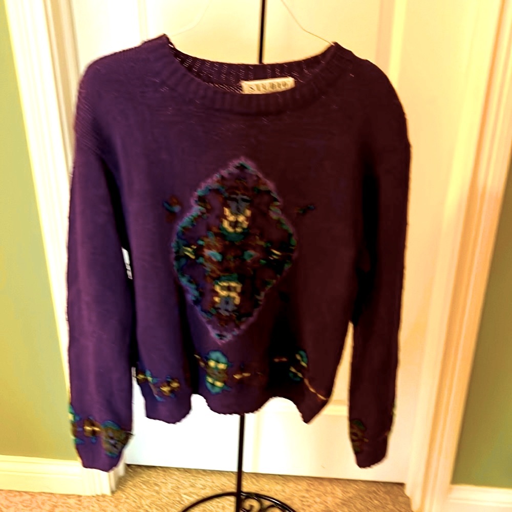 EUC hand knit sweater Studio by Michelle Stuart size S